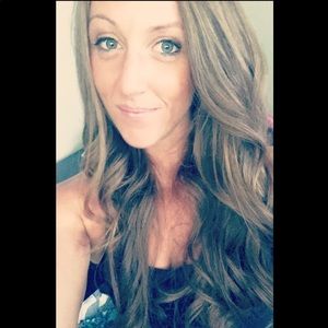 Meet your Posher, Lena